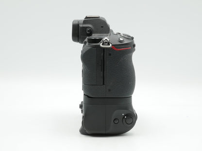 USED Nikon Z7 II w/ MB-N11 (3002183WW)