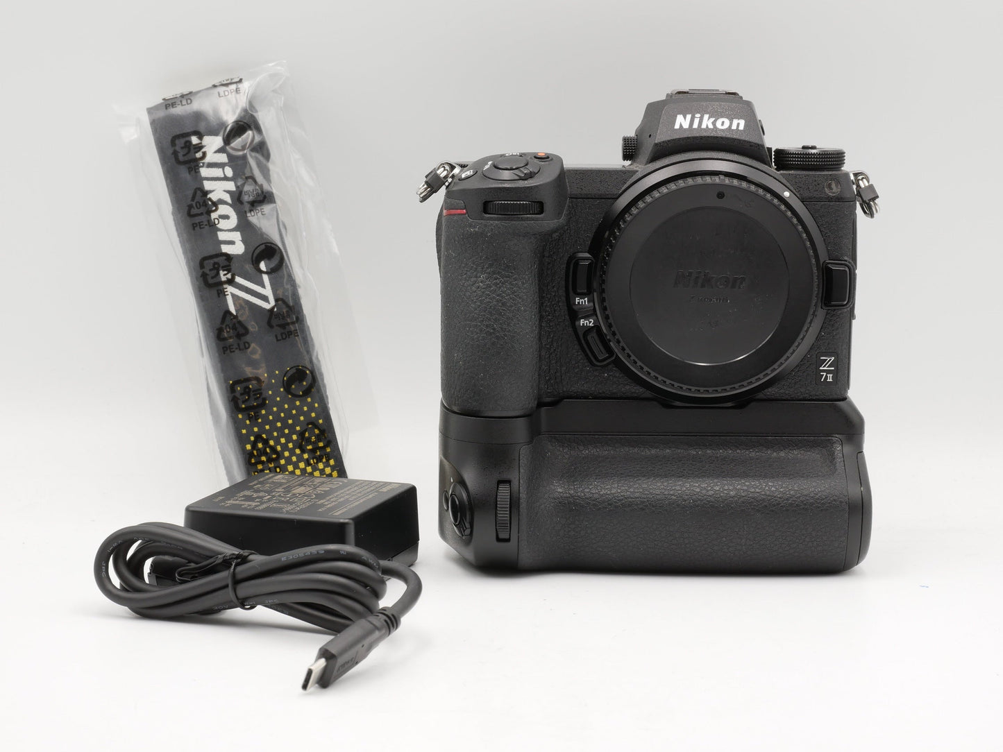 USED Nikon Z7 II w/ MB-N11 (3002183WW)