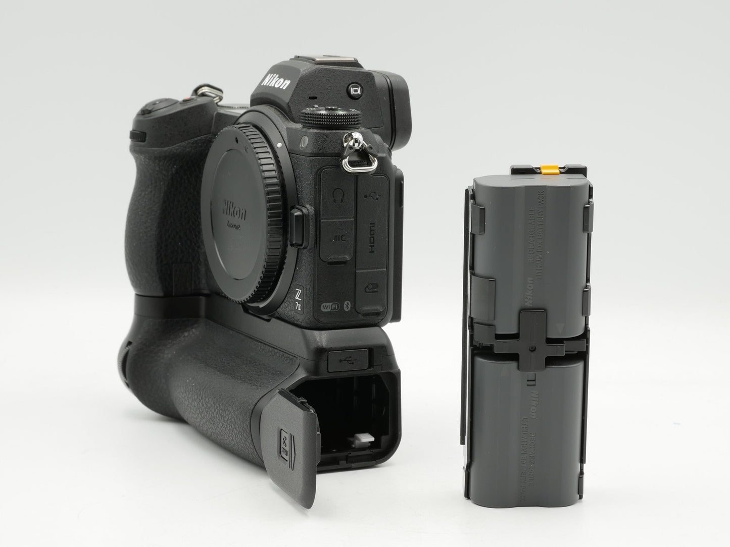 USED Nikon Z7 II w/ MB-N11 (3002183WW)