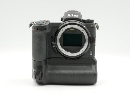 USED Nikon Z7 II w/ MB-N11 (3002183WW)